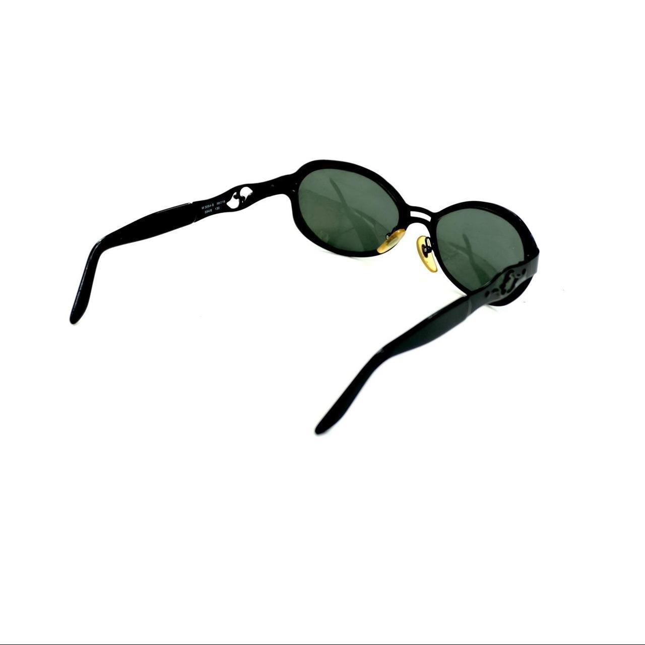 Moschino sunglasses