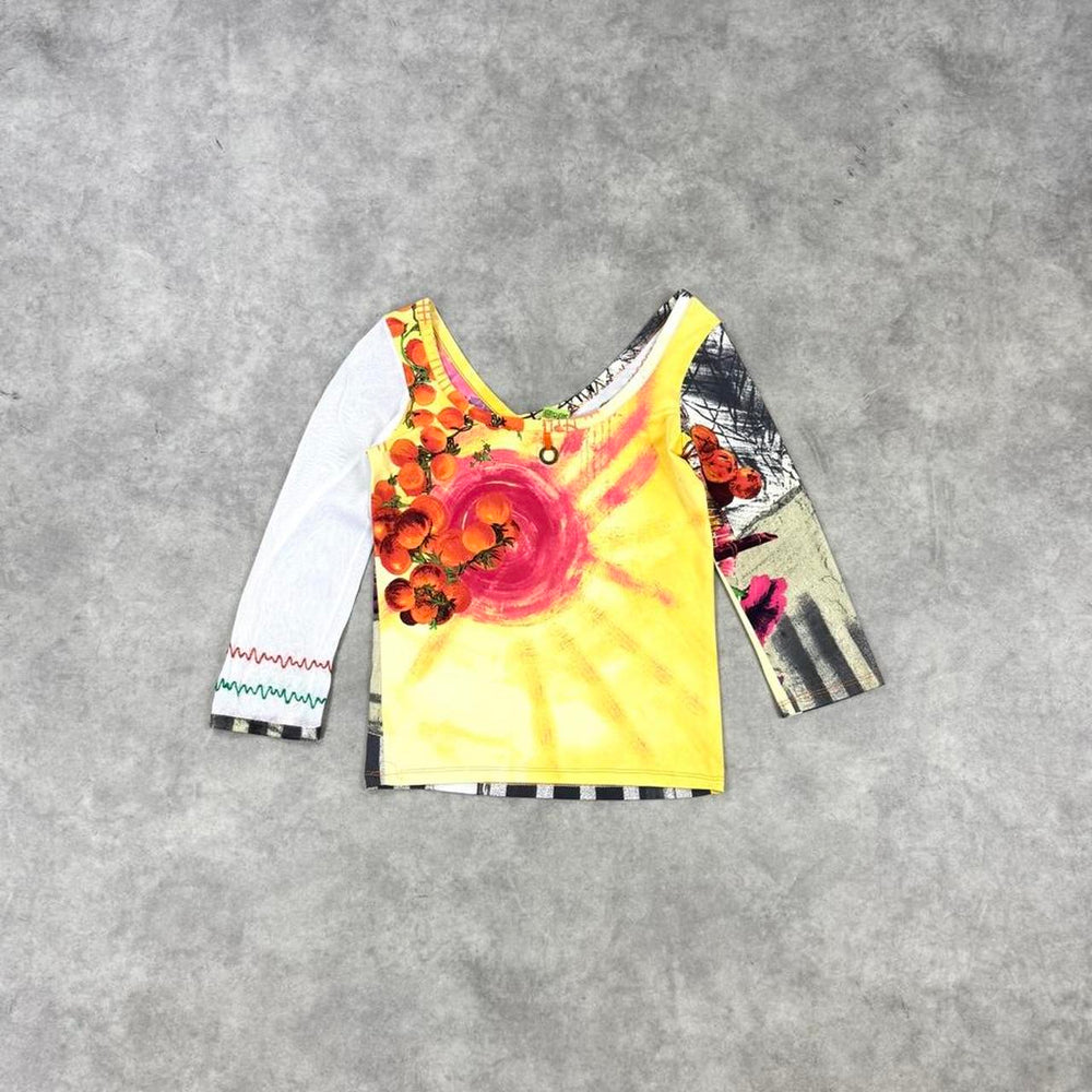 Save the Queen top