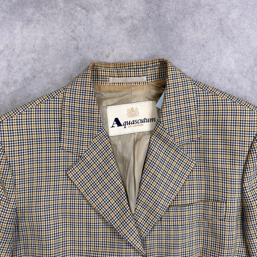 Aquascutum check blazer