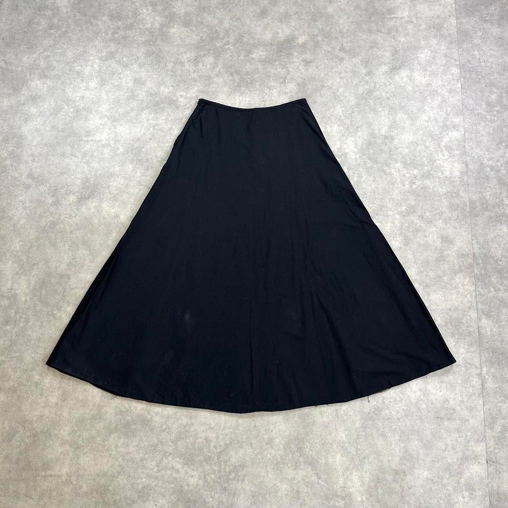 Black maxi skirt with zipper closure