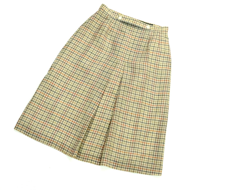 Burberry skirt