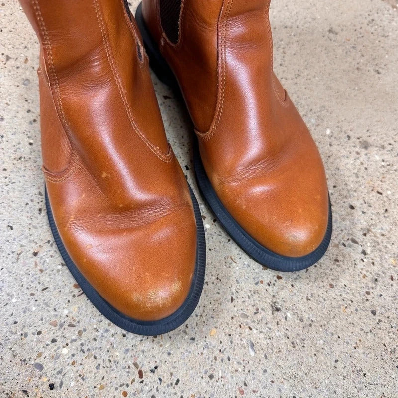 Dr. Martens Chelsea boots