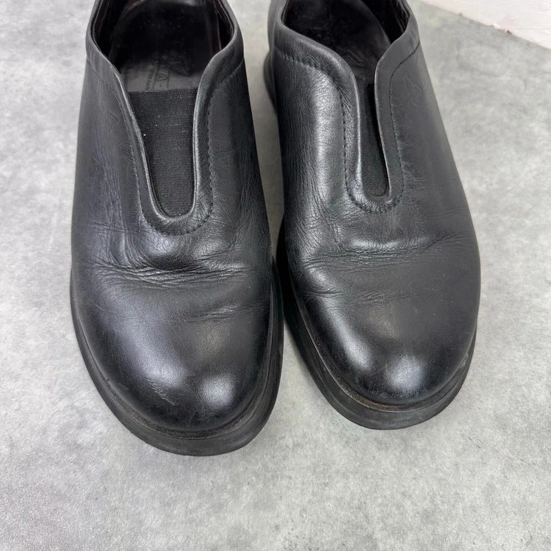 Hogan slip on loafers