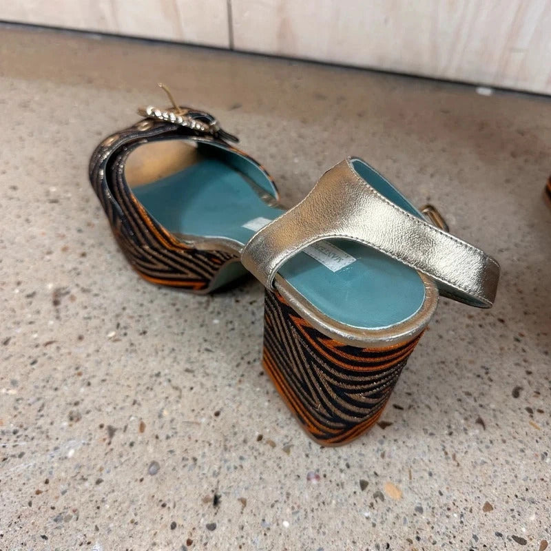 Vintage 70s inspired platform heels