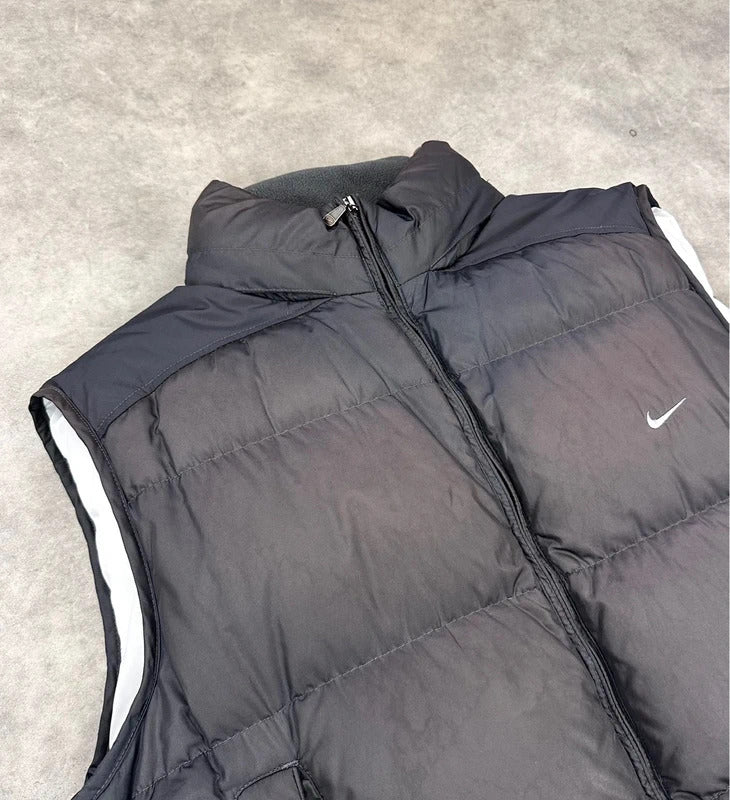 Vintage Nike puffer gilet