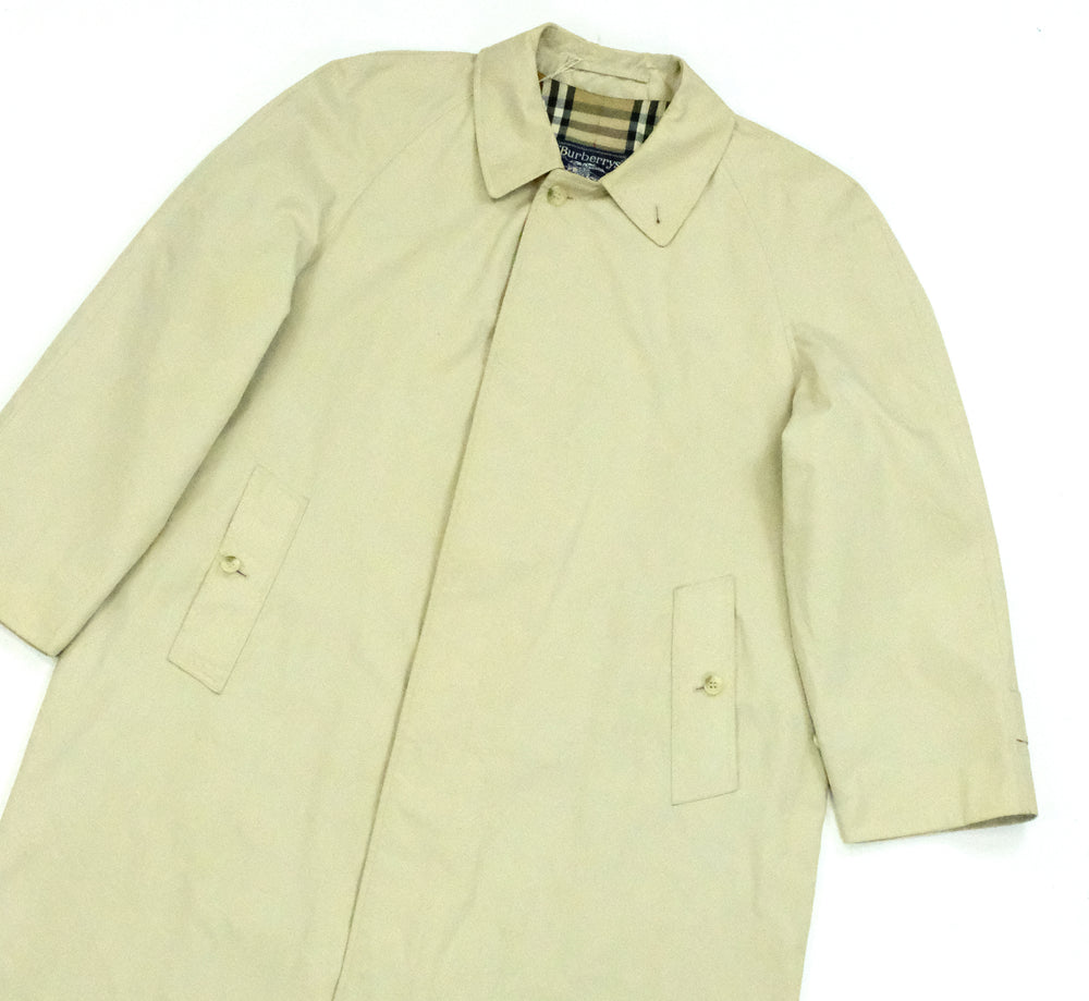 Vintage light cream Burberry trench coat