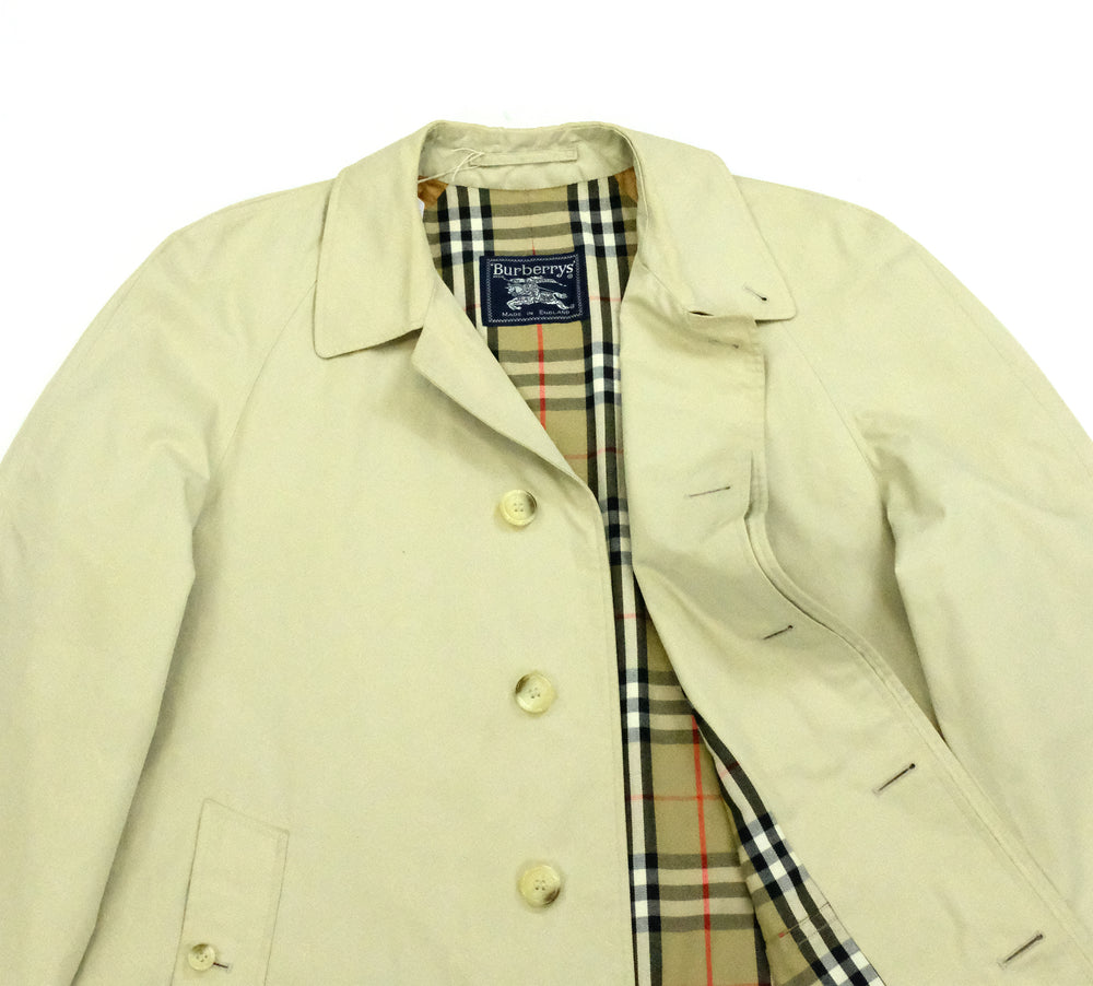 Vintage light cream Burberry trench coat