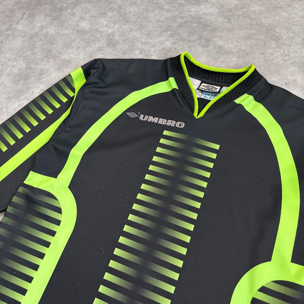 Umbro long sleeved shirt