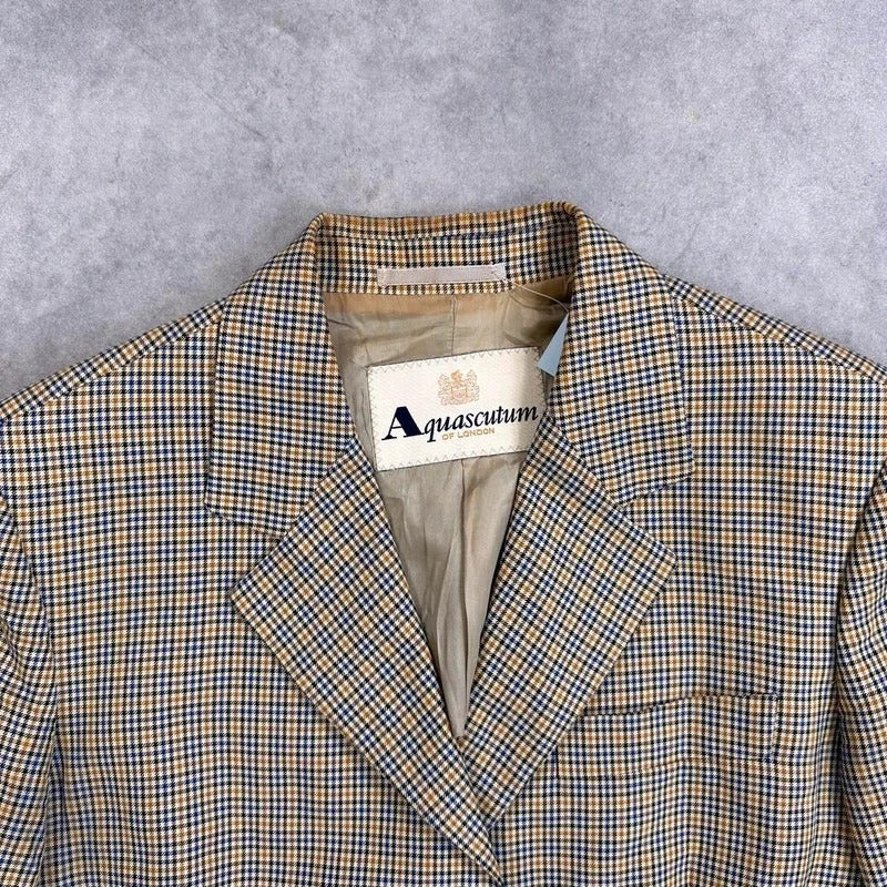 Aquascutum wool blazer