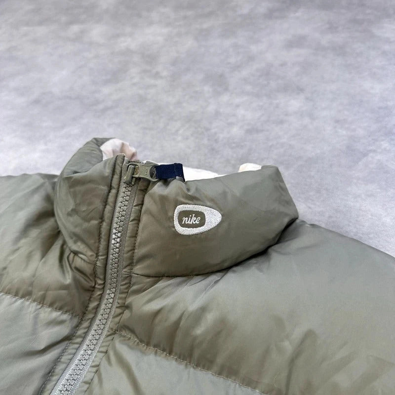 2000s Nike puffer jacket