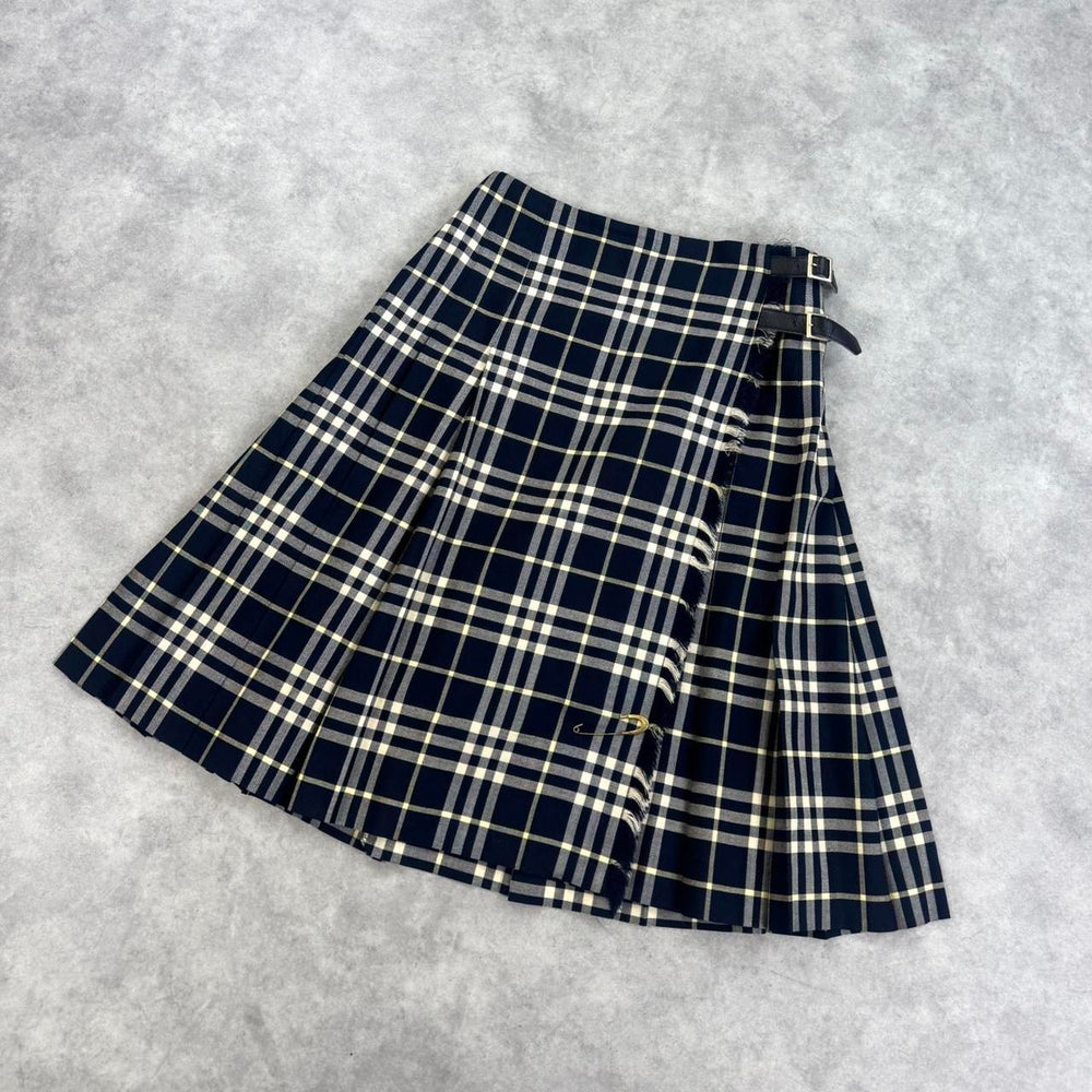Burberry skirt