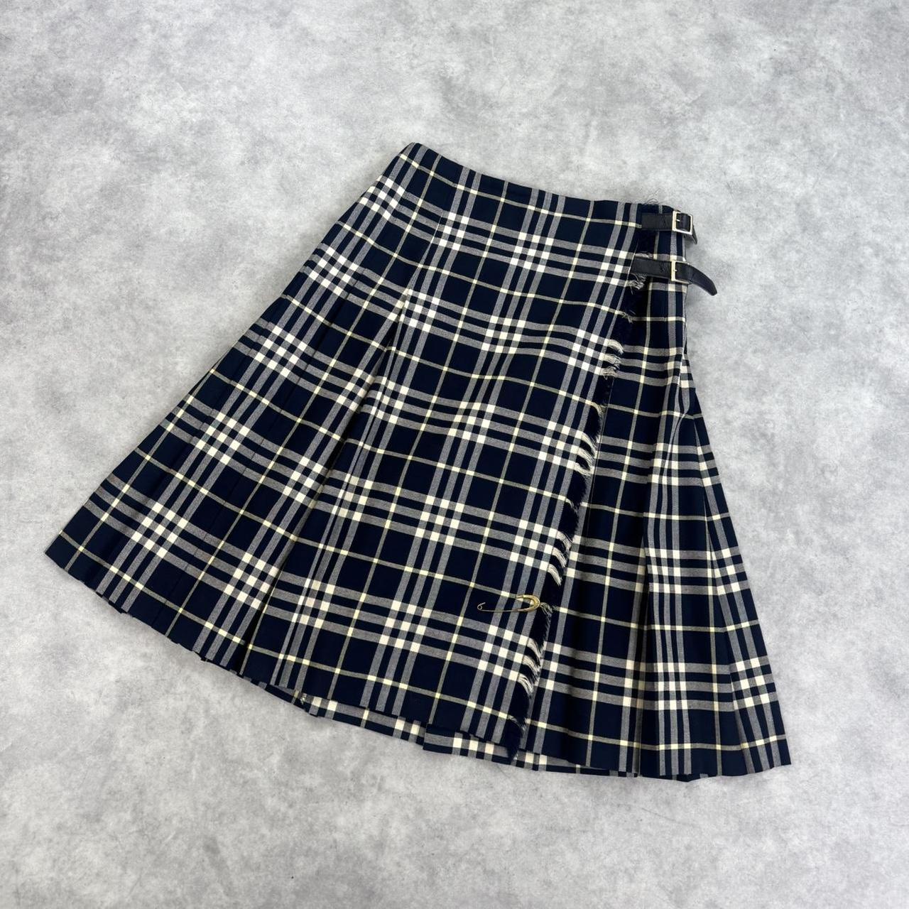 Burberry skirt